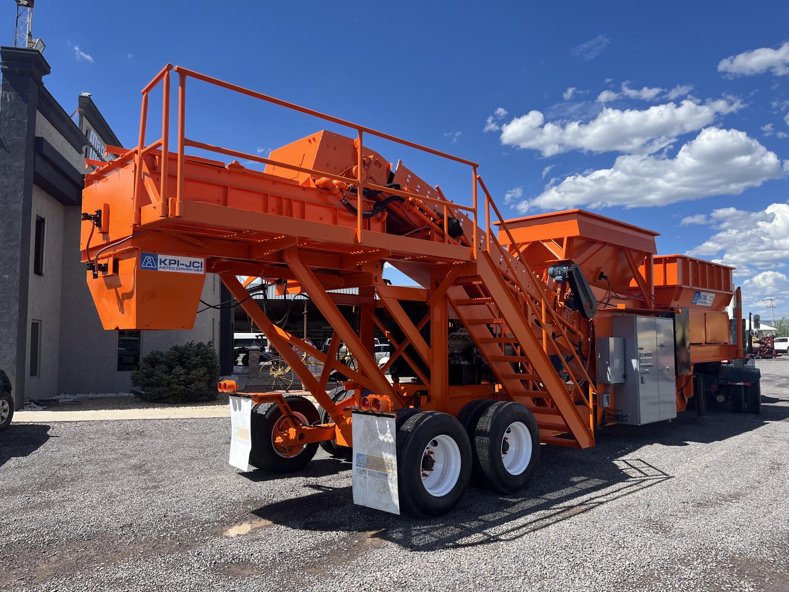 ./imagenes/INVOICE/2019/18069/KOLBERG 52 PORTABLE TWO BIN PUGMILL CONCRETE BATCH PLANT (4).JPG